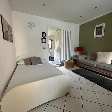 דרונרו La Tana Guest House מראה חיצוני תמונה